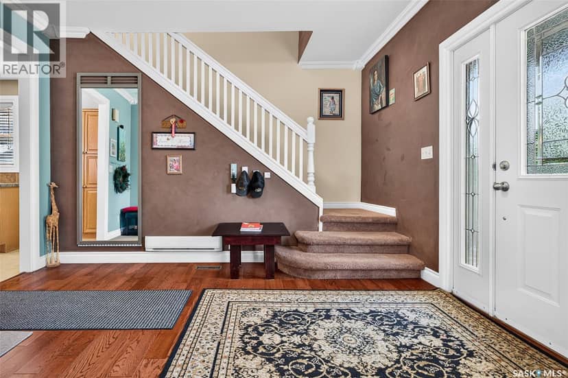 1129 1st AVENUE NE — photo 8 of 40