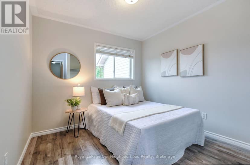38 Wilkins Crescent — photo 8 of 22