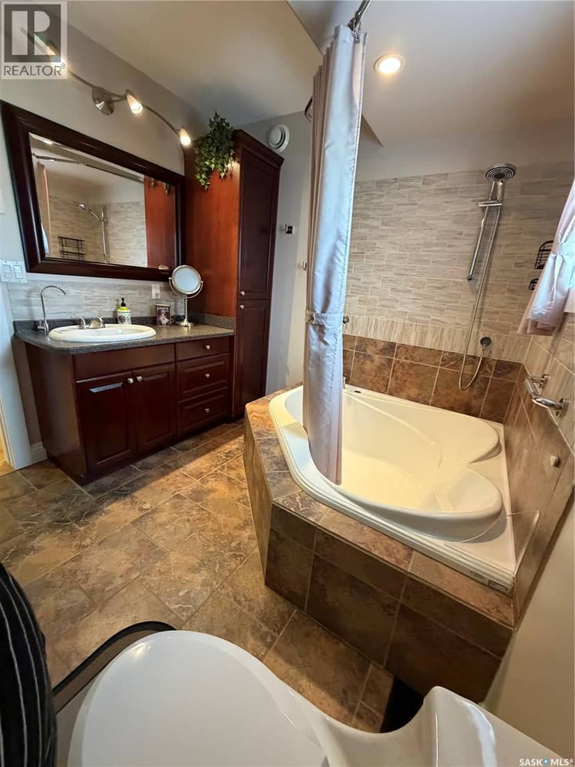 22933 9 Highway S, Hudson Bay Rm No. 394, photo 8