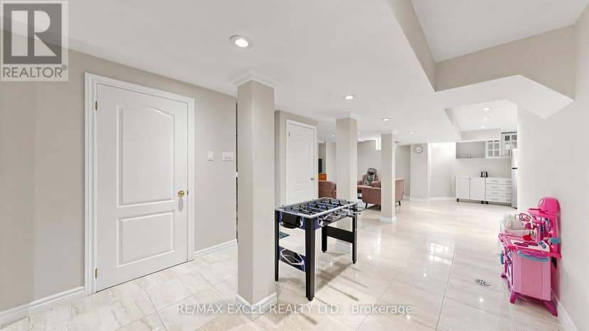 46 Venice Crescent — photo 27 of 36