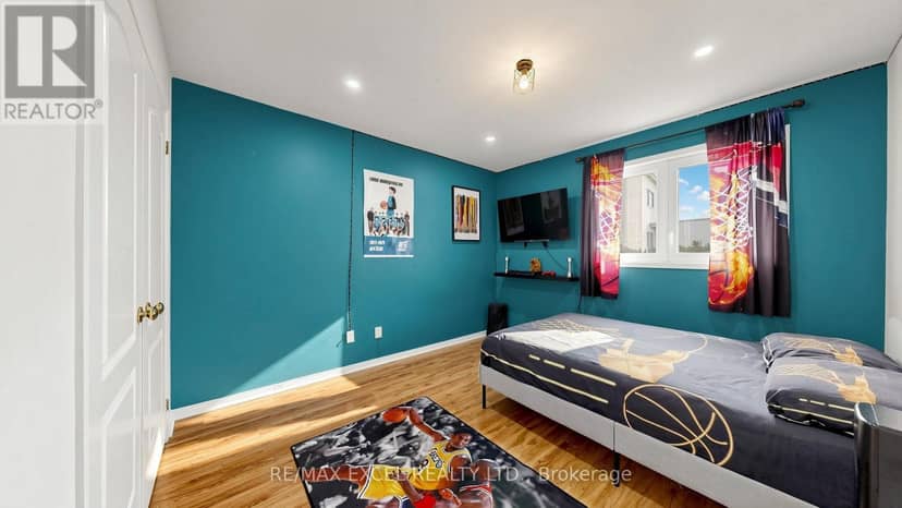46 Venice Crescent — photo 23 of 36