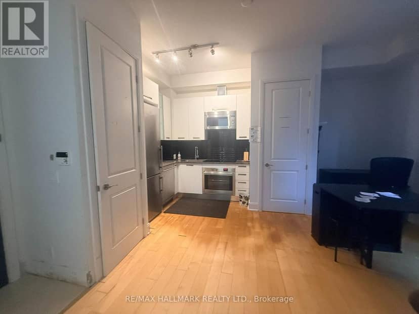 803 - 21 Balmuto Street — photo 12 of 13
