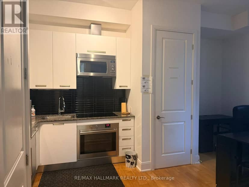 803 - 21 Balmuto Street — photo 2 of 13