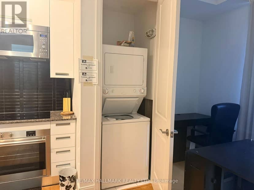 803 - 21 Balmuto Street — photo 6 of 13