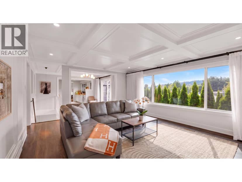 39726 GOVERNMENT ROAD, Squamish