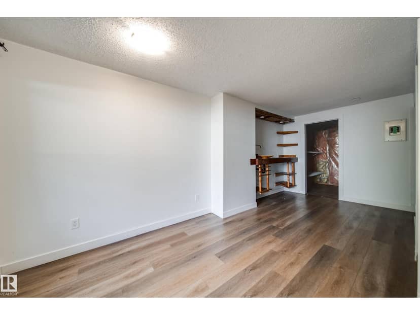 238 Grandin Vg — photo 31 of 39