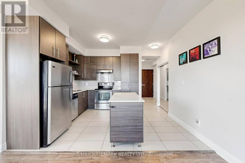 1003 - 325 South Park Road — photo 11 of 40