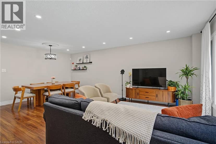 15 GREEN VALLEY Drive Unit# 1 — photo 19 of 40
