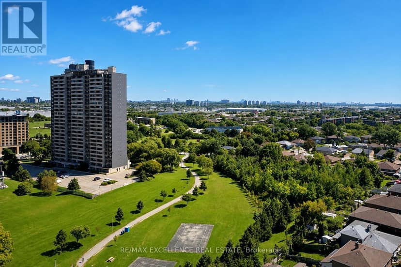 2105 - 3390 Weston Road, Toronto, photo 2