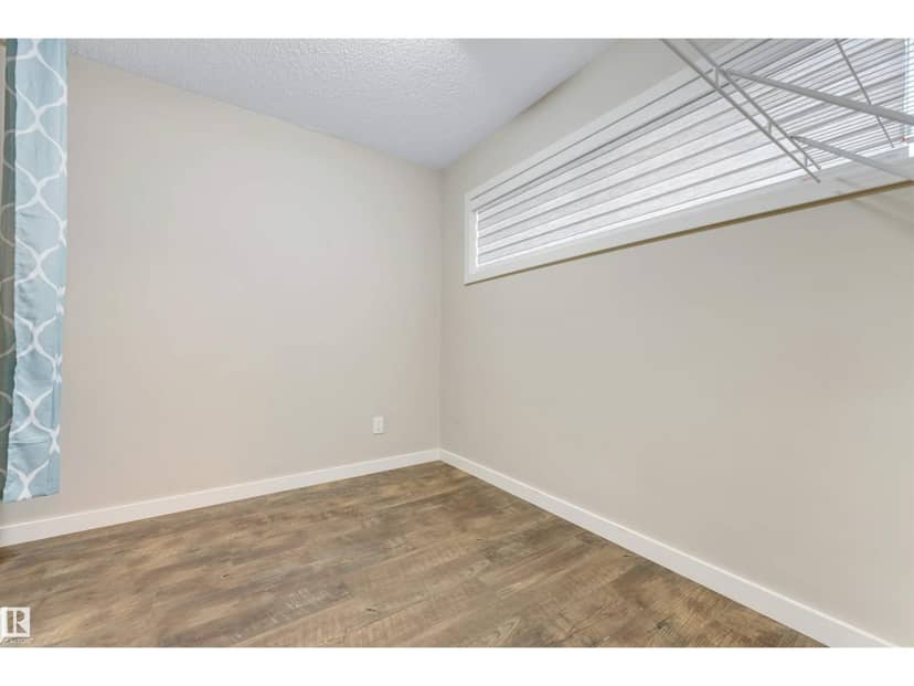 3340 15a AV NW — photo 11 of 40