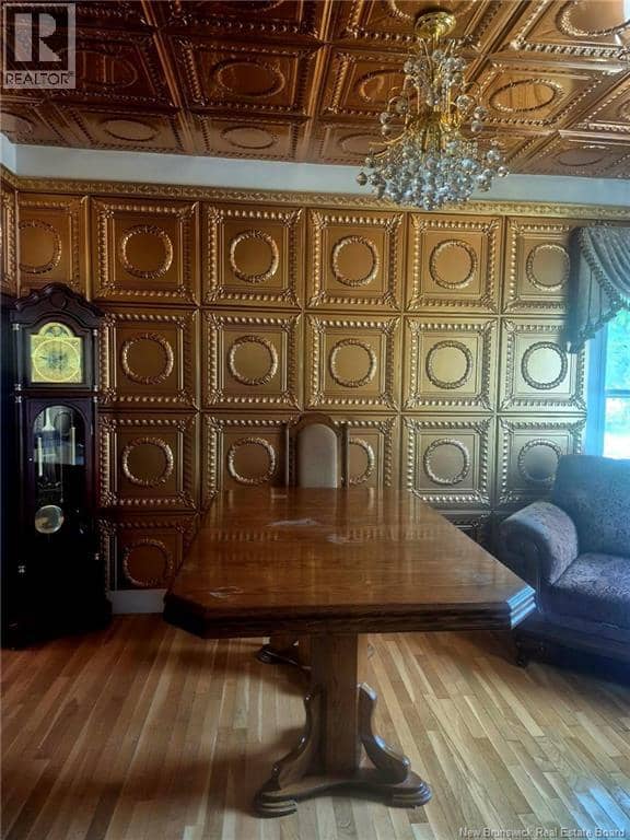 120 Pleasant Street — photo 3 of 40
