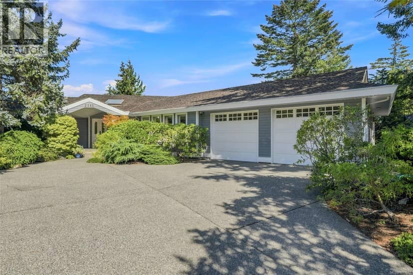 2340 Avondale Pl, Nanoose Bay