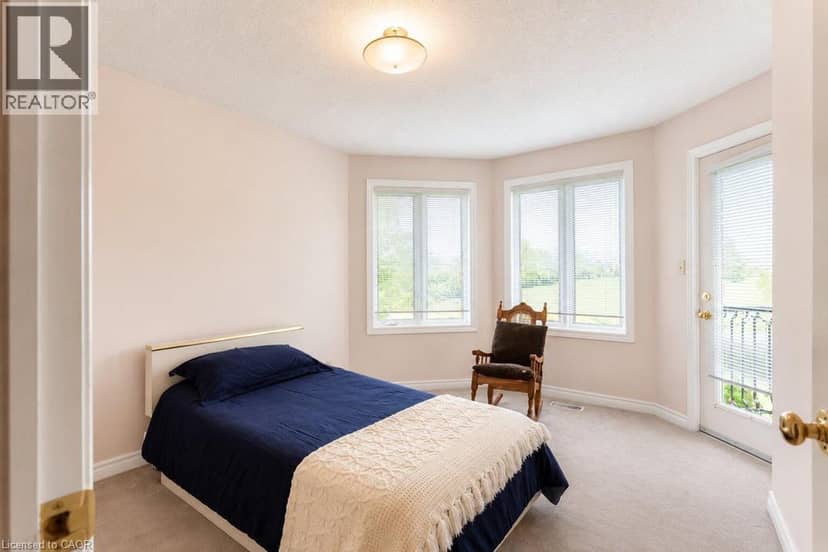 33 MARYVALE Avenue — photo 18 of 34