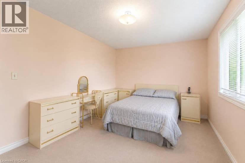 33 MARYVALE Avenue — photo 19 of 34