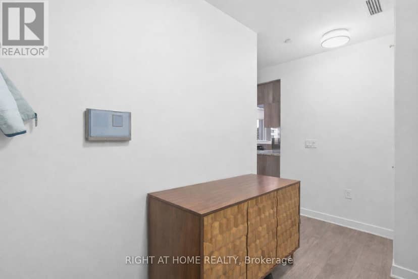 508 - 575 Bloor Street E — photo 12 of 34