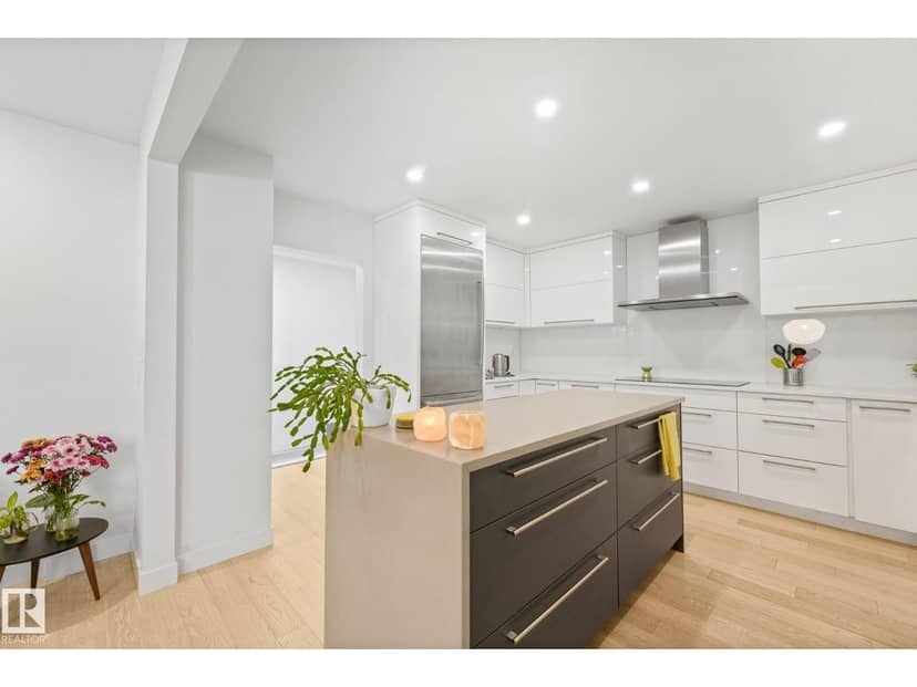 14128 98 AV NW — photo 11 of 40