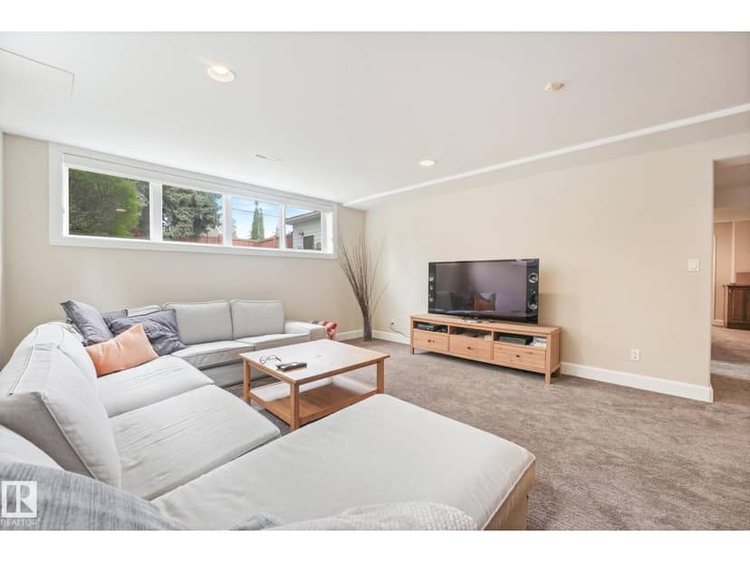 14128 98 AV NW — photo 40 of 40