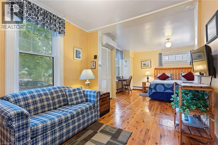 1040 BAY Street — photo 21 of 40