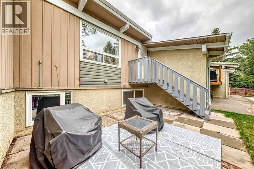 1702, 11010 Bonaventure Drive SE — photo 31 of 40