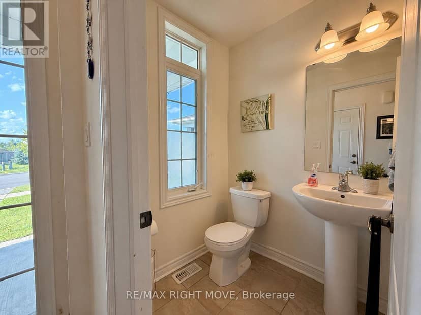 41 Primeau Crescent — photo 10 of 21