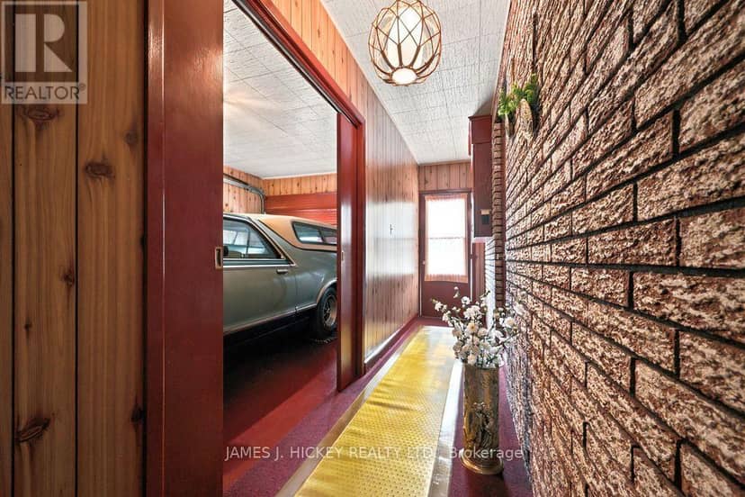 54 Ottawa Street — photo 32 of 40