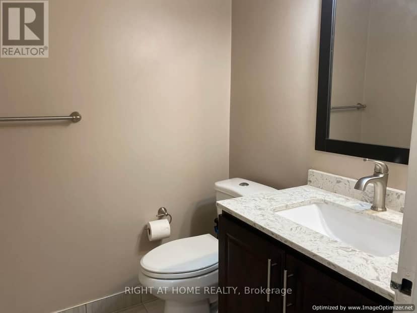302 - 25 Agnes Street — photo 9 of 16