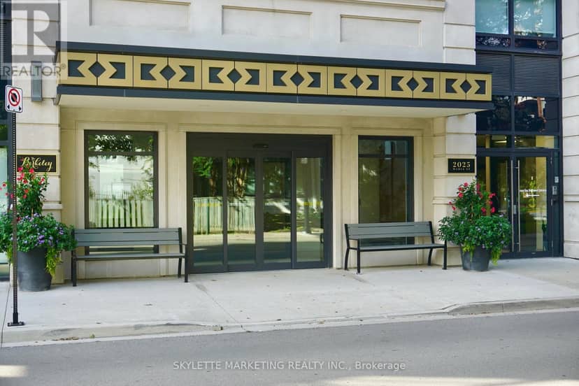 1301 - 2025 Maria Street — photo 3 of 24