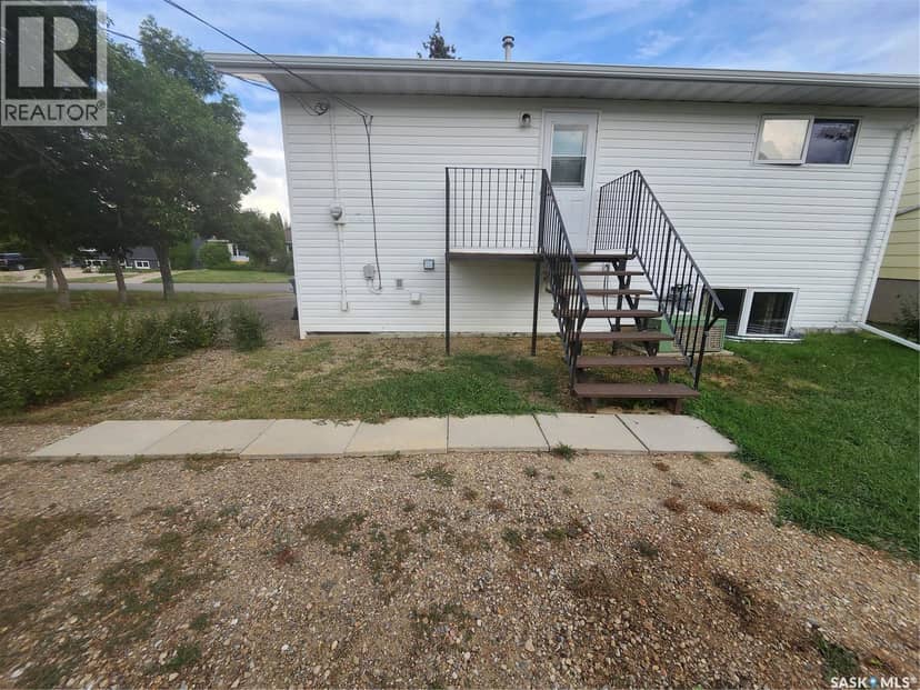 413 2nd STREET N, Cabri, photo 3