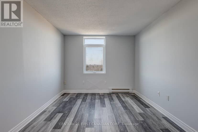 1014 - 45 Pond Mills Road — photo 17 of 19
