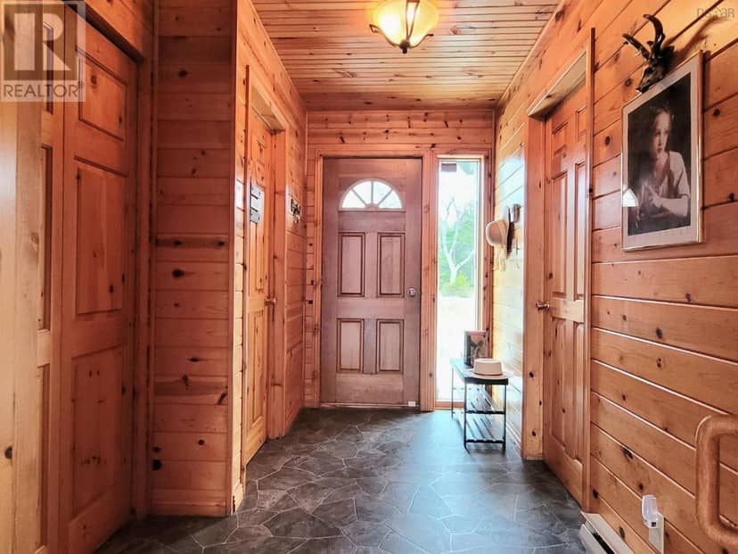 57 Somerset Drive — photo 8 of 40