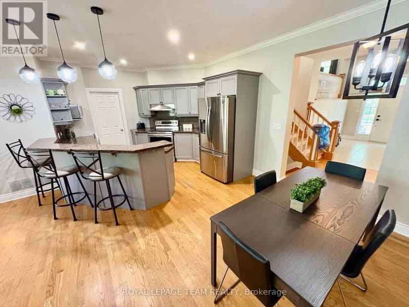 253 Berrigan Drive, Ottawa, photo 6