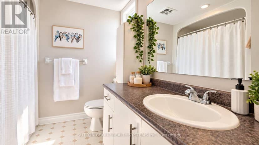 301 - 4005 Kilmer Drive — photo 19 of 20