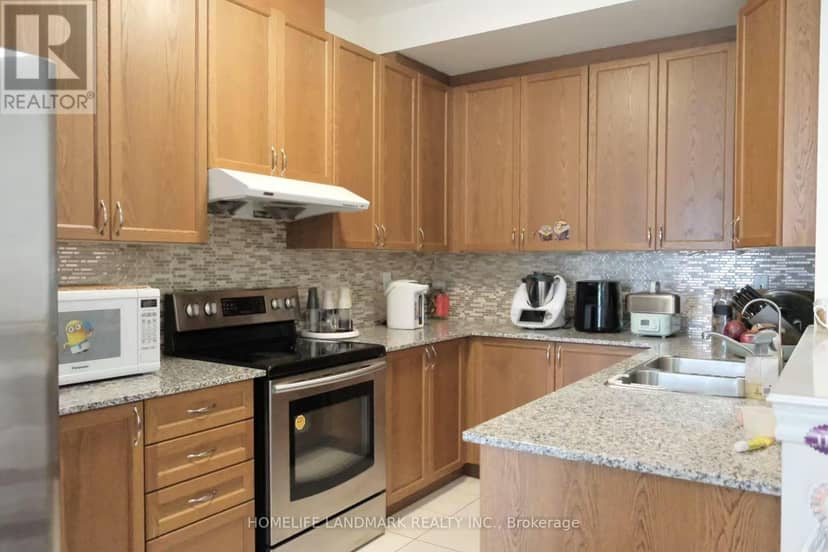 220 South Unionville Avenue — photo 3 of 6