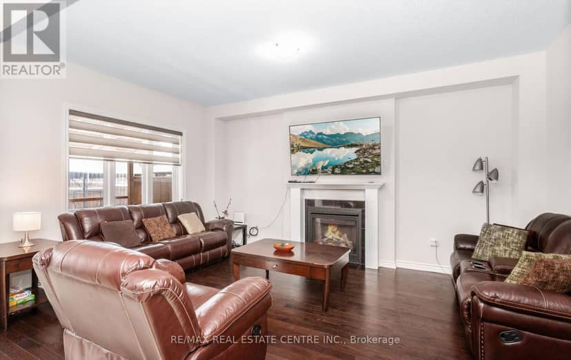 49 Bucksaw Street — photo 11 of 40