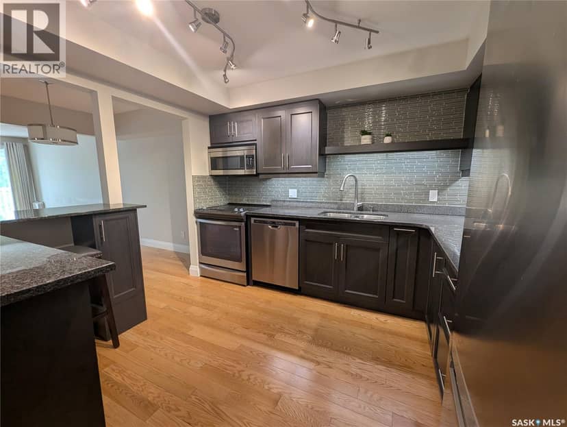 204 921 Main STREET E — photo 5 of 40