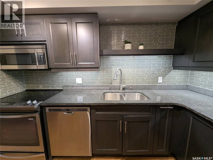 204 921 Main STREET E — photo 9 of 40
