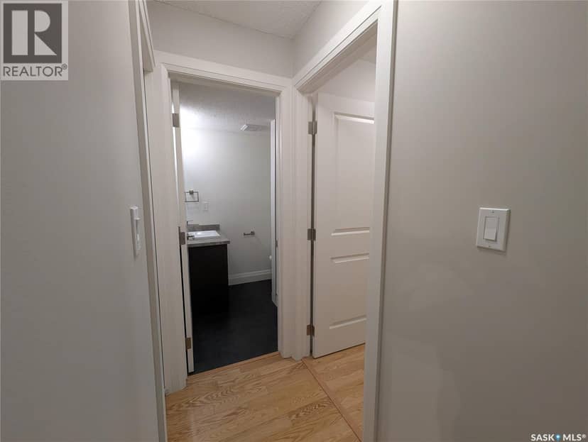 204 921 Main STREET E — photo 18 of 40