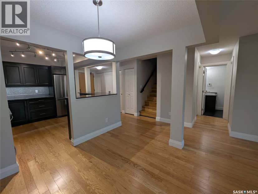 204 921 Main STREET E — photo 11 of 40
