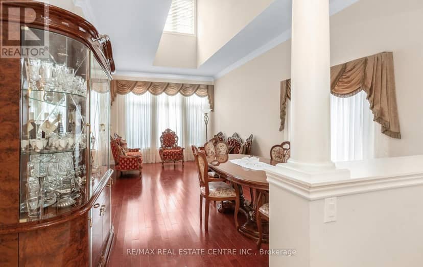 15 Concorde Drive — photo 10 of 40