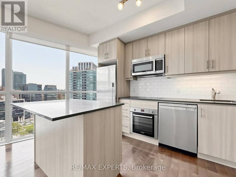 2305 - 1 The Esplanade Drive — photo 18 of 30