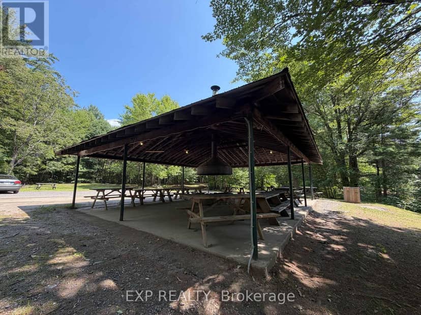 740 Poplar Cres - 1047 Bonnie Lake Camp Road — photo 16 of 21