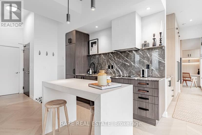 PH5 - 297 College Street — photo 14 of 40