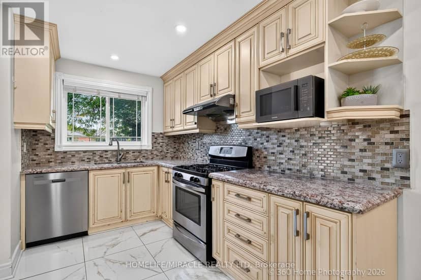 178 Kingsview Boulevard — photo 13 of 25