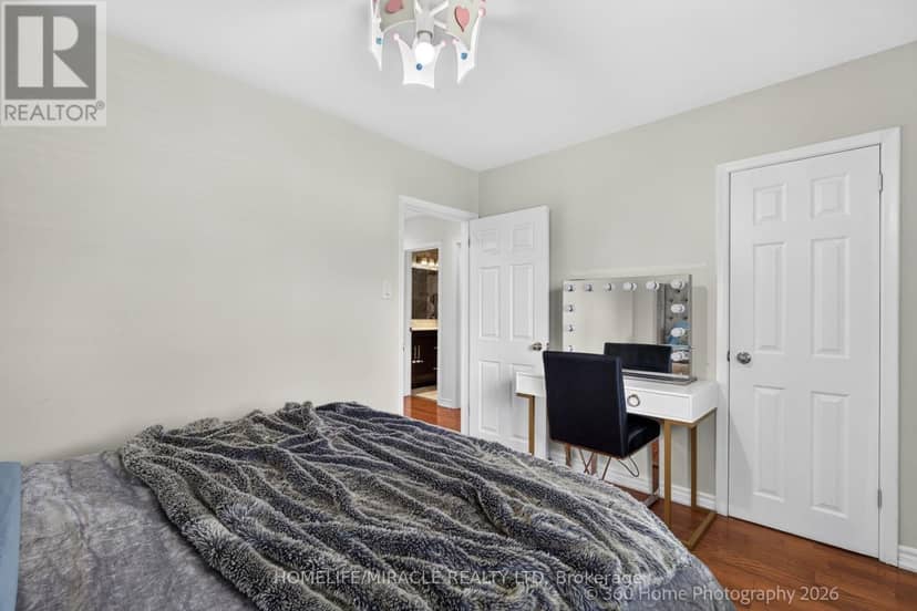 178 Kingsview Boulevard — photo 19 of 25