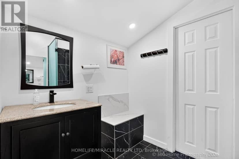 178 Kingsview Boulevard, Toronto, photo 3