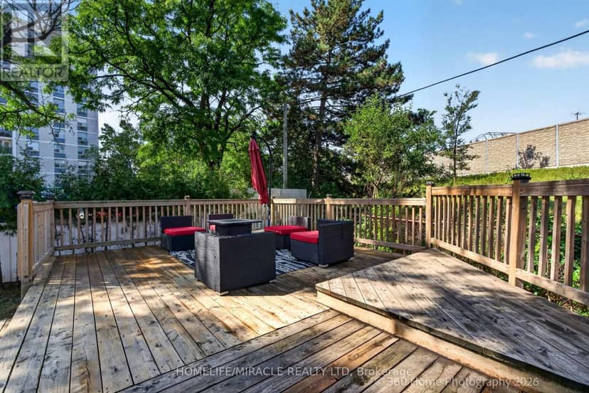 178 Kingsview Boulevard, Toronto, photo 6