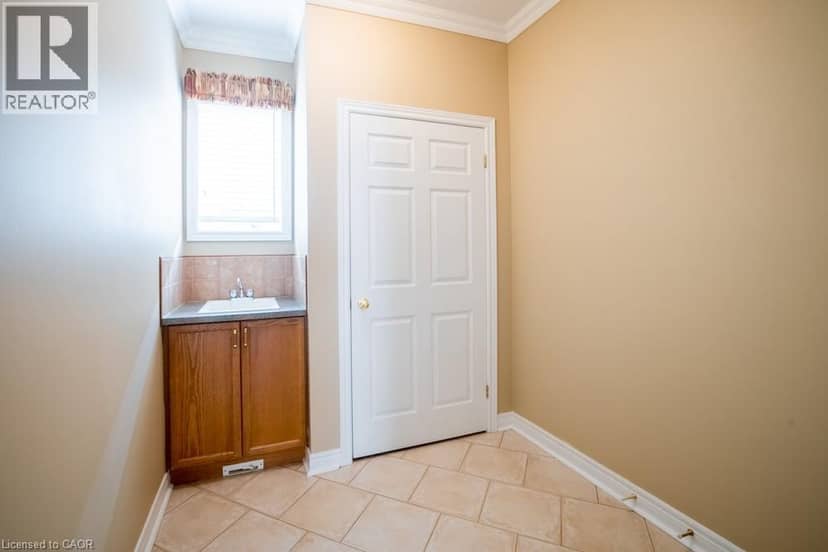 8 SOPHIE Court — photo 22 of 40