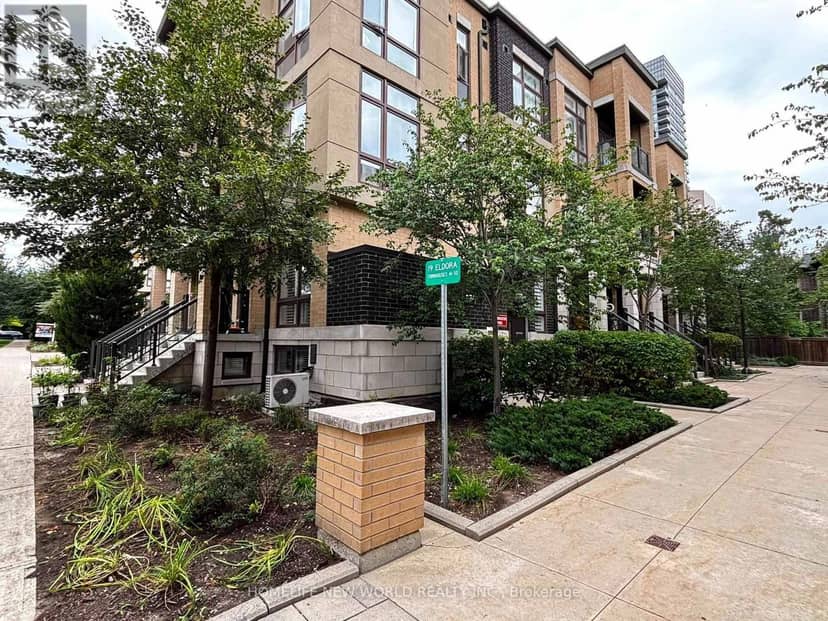 45 - 19 Eldora Avenue, Toronto