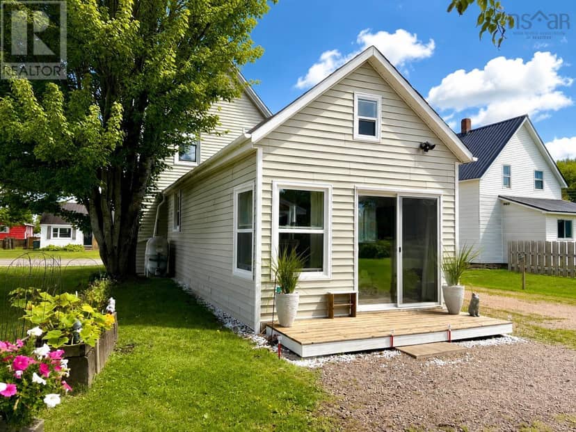 22 Chamberlain Street — photo 9 of 40