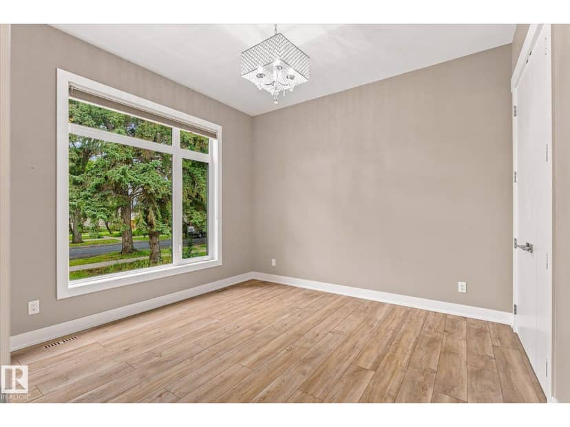 10637 128 ST NW — photo 19 of 40